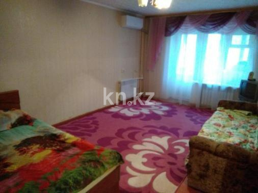 Аренда 1-комнатной квартиры, 31 м², ул. Курмангазы, дом  163 - Аренда  однокомнатных квартир помесячно в Уральске фото 1 из 4