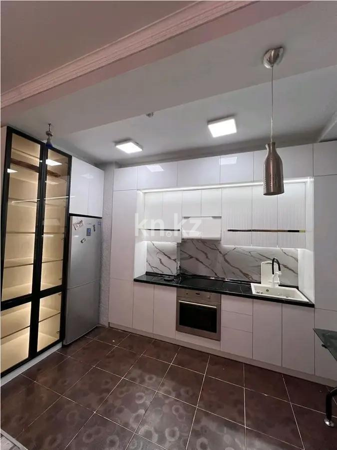 Продажа 4-комнатной квартиры, 100 м², бул. Бухар Жырау, дом  27/5 - Продажа  четырехкомнатных квартир в Алматы без посредников фото 1 из 1