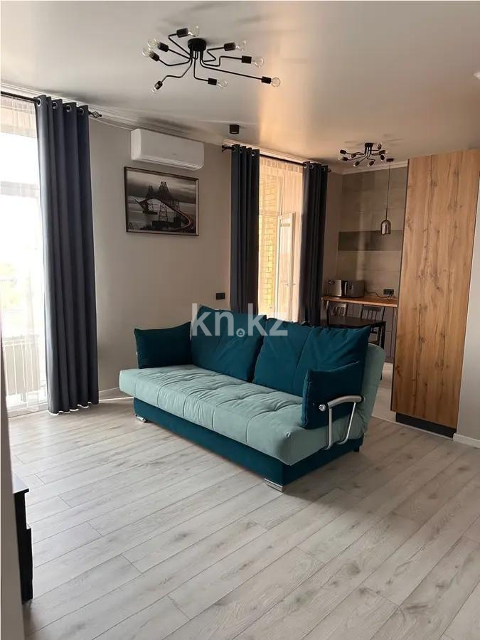 Продажа 3-комнатной квартиры, 79 м², пр. Строителей, дом  33/4 - Продажа  трехкомнатных квартир в Караганде фото 1 из 9