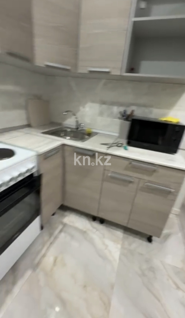 Аренда 1-комнатной квартиры, 40 м² - Аренда квартиры помесячно в Астане фото 1 из 8