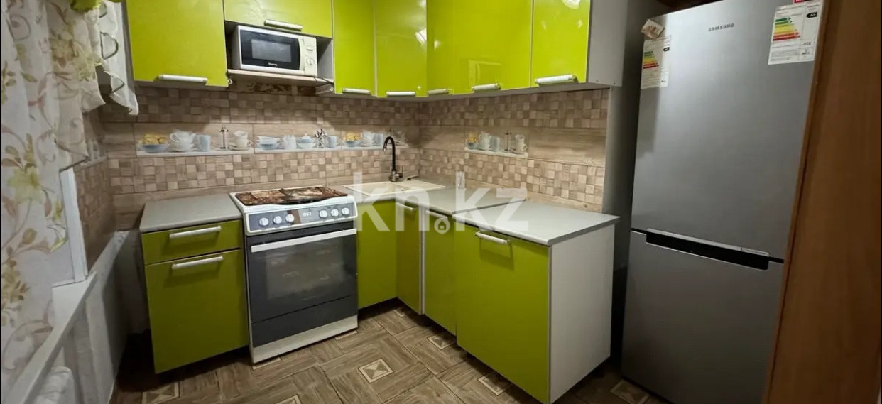 Аренда 3-комнатной квартиры, 62 м², Республики, дом  27 - ул. Кенесары - Аренда квартир помесячно в Казахстане фото 1 из 10