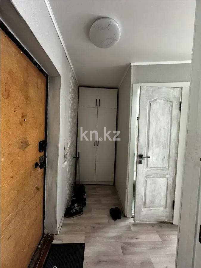 Продажа 1-комнатной квартиры, 30 м², мкр-н 17, дом  53 в Караганде - фото 4