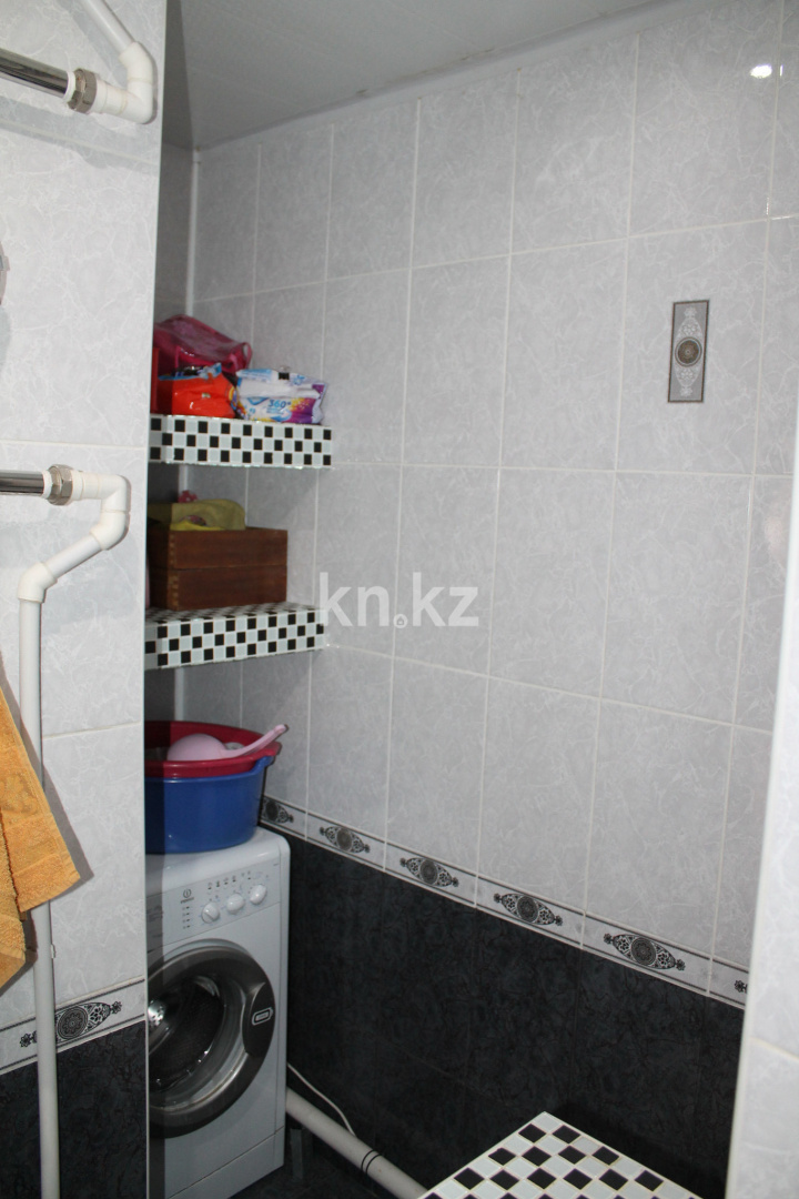 Продажа 4-комнатной квартиры, 76 м², мкр-н Гульдер-1, дом  18 - Продажа  четырехкомнатных квартир в Караганде фото 15 из 15