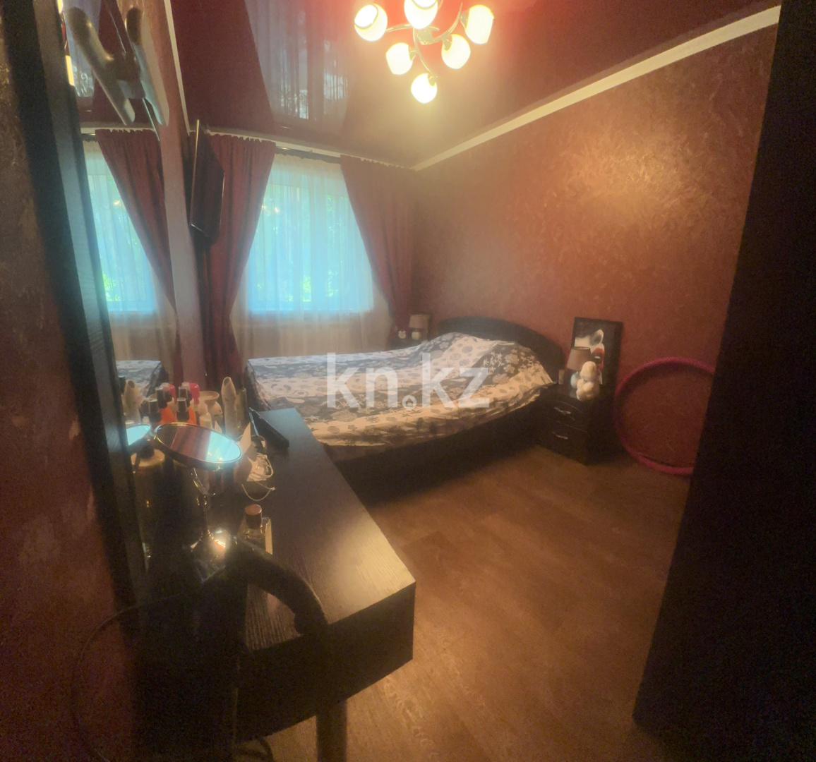 Продажа 3-комнатной квартиры, 58.7 м², ул. Абая, дом  54 - Продажа квартир в Темиртау без посредников фото 4 из 8