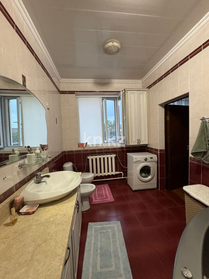 Продажа 4-комнатного дома, 321 м², ул. Кунгей - Продажа домов, коттеджей в Караганде фото 20 из 26