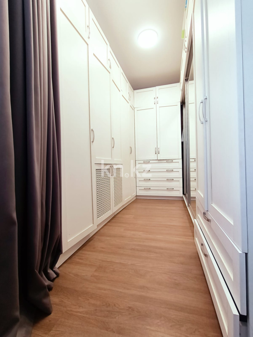 Продажа 4-комнатной квартиры, 129.4 м², ул. Кенесары хана - Продажа и аренда недвижимости в Алматы фото 17 из 40