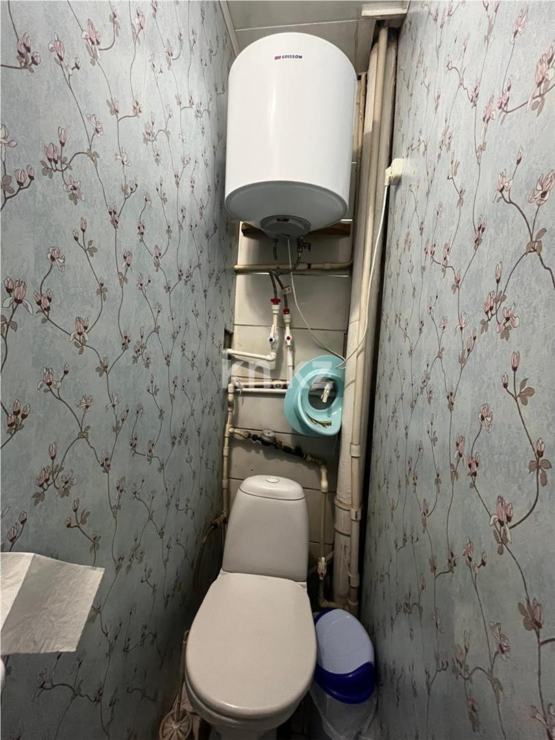 Продажа 3-комнатной квартиры, 62 м², 16 мкр. в Караганде - фото 10