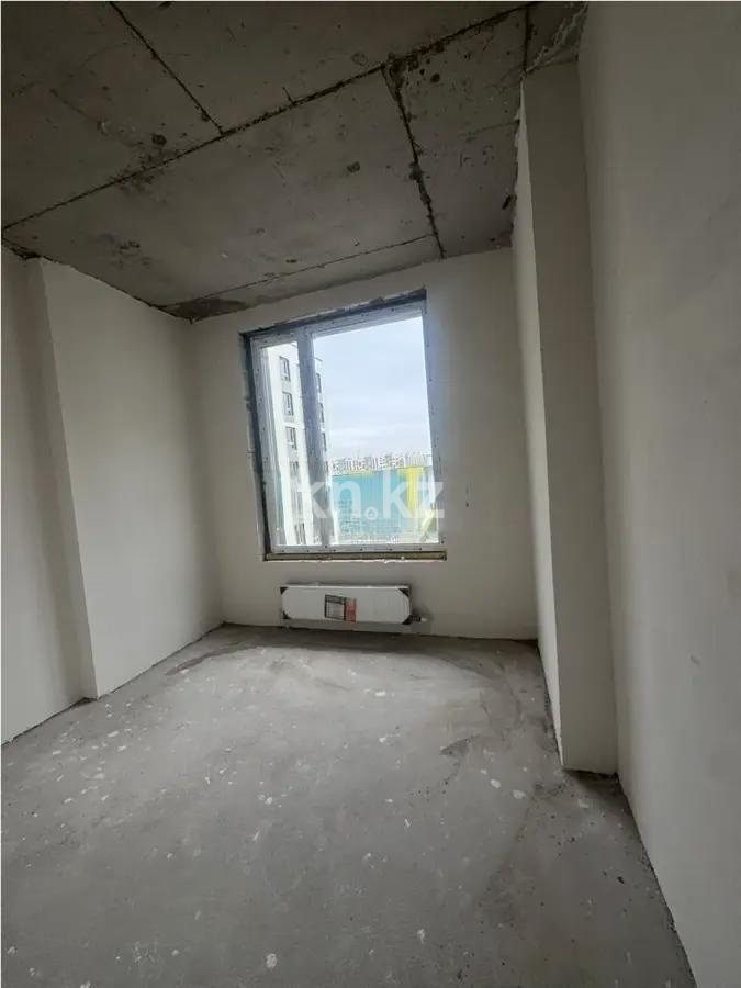 Продажа 1-комнатной квартиры, 35 м², ул. Молдагалиева, дом  1 в Астане