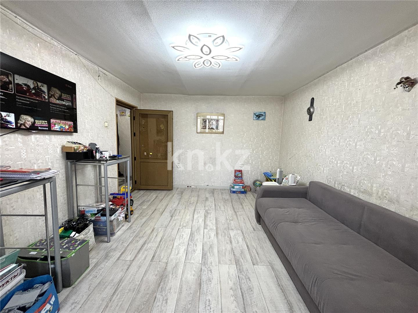 Продажа 3-комнатной квартиры, 67 м², ул. Аманжолова, дом  12/2 в Караганде