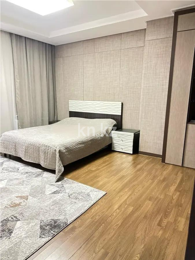 Продажа 2-комнатной квартиры, 70 м², пр. Кошкарбаева, дом  10/1 в Астане - фото 2