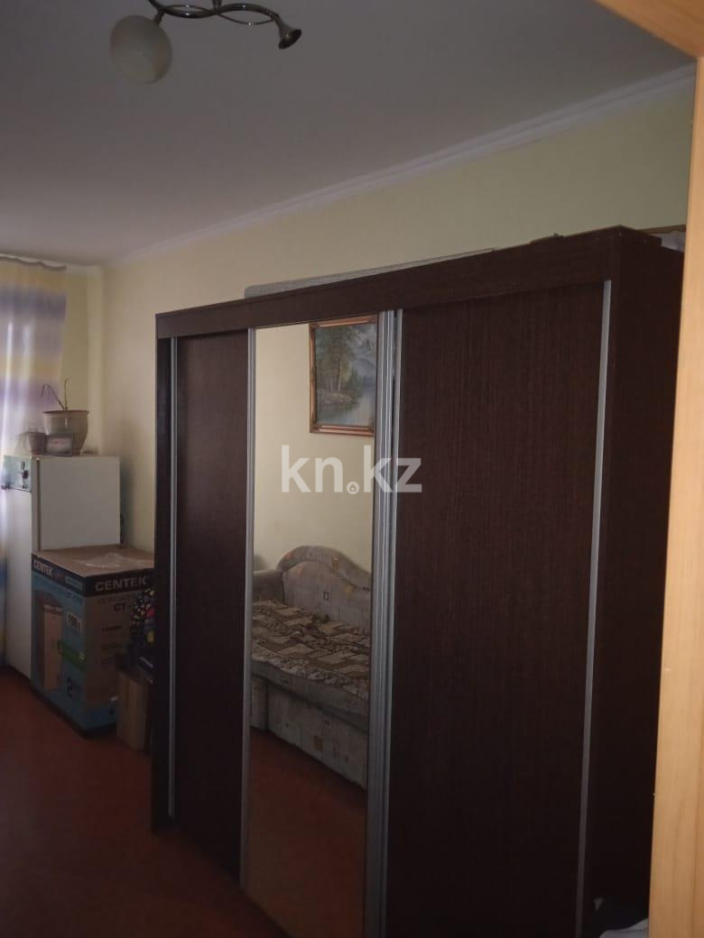 Продажа 3-комнатной квартиры, 63 м², ул. Баженова, дом  158 - Продажа квартир в Караганде фото 3 из 9