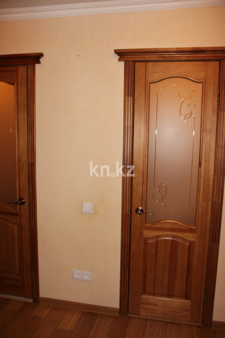 Аренда 3-комнатной квартиры посуточно, 70 м², Назарбаева, дом  46 - Аренда квартир посуточно в Павлодаре фото 2 из 12