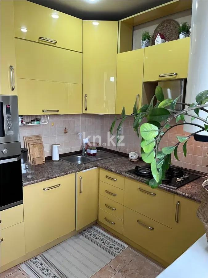 Продажа 3-комнатной квартиры, 96.3 м², ул. Тынышбаева, дом  3 - Продажа квартир в Алматы без посредников с фото фото 2 из 3