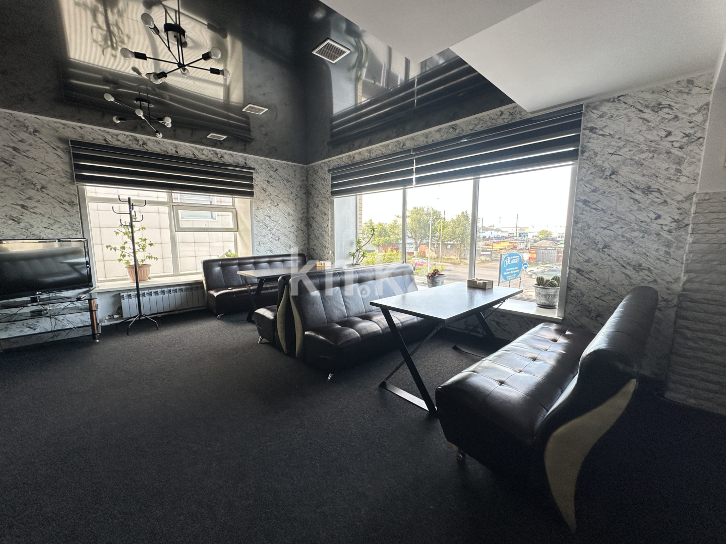 Продажа , 857 м², ул. Бытовая, дом  18/2 - Продажа зданий в Караганде фото 7 из 40