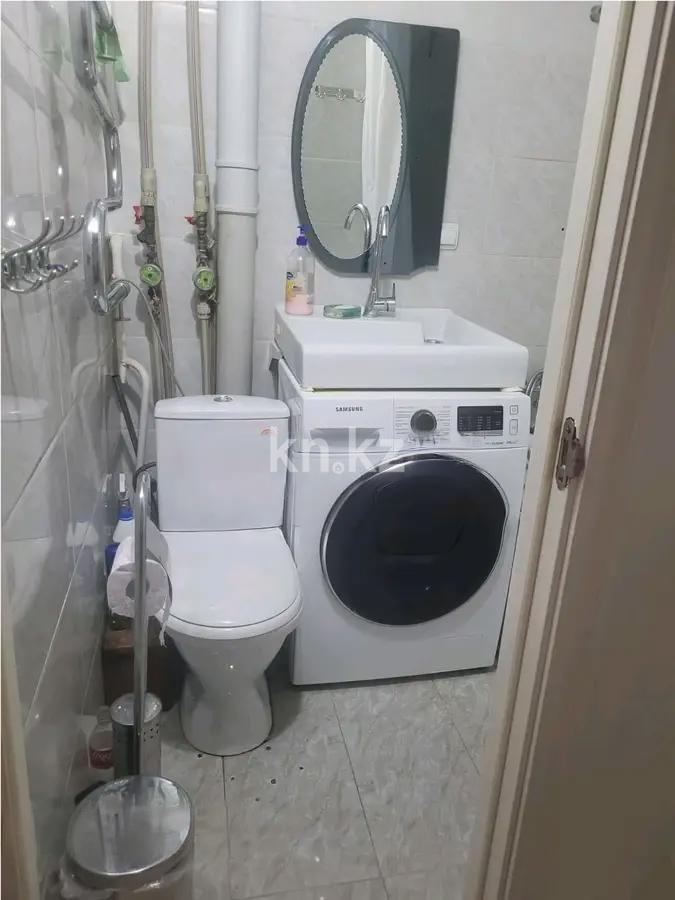 Продажа 2-комнатной квартиры, 45 м², мкр-н 6, дом  6 в Алматы - фото 3