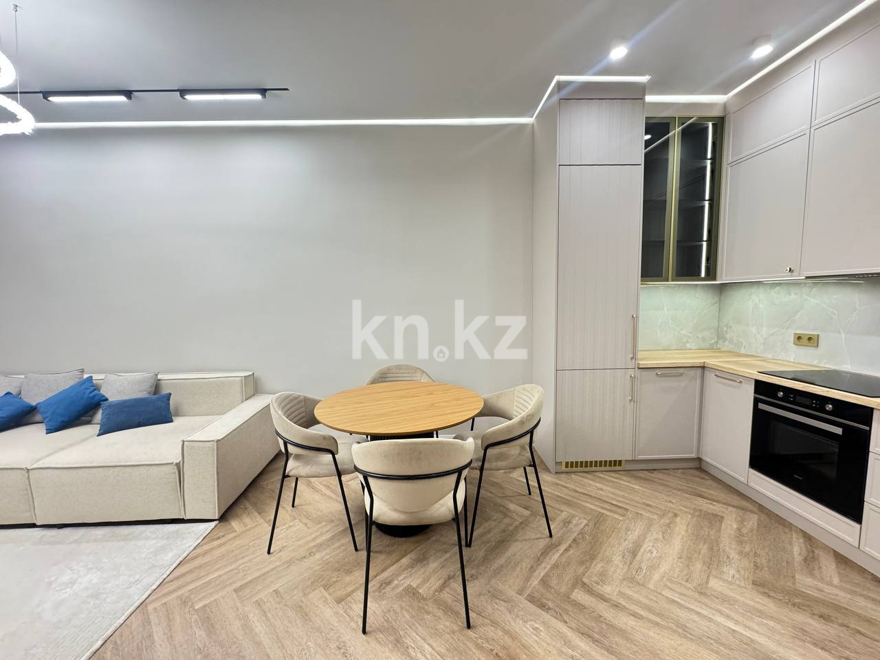 Аренда 2-комнатной квартиры, 55 м², ул. Достык, дом  8 - район Байтерека - Аренда квартир помесячно в Казахстане фото 6 из 26