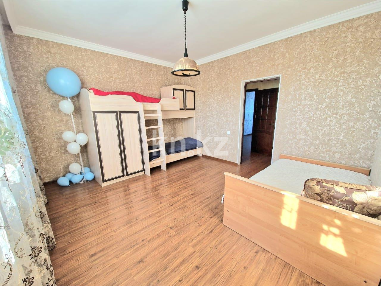 Продажа 5-комнатного дома, 331.9 м² - Продажа домов, коттеджей в Караганде фото 17 из 36