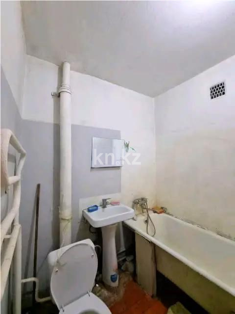 Продажа 3-комнатной квартиры, 60 м², мкр-н 1, дом  68 - Продажа  трехкомнатных квартир в Алматы фото 4 из 5