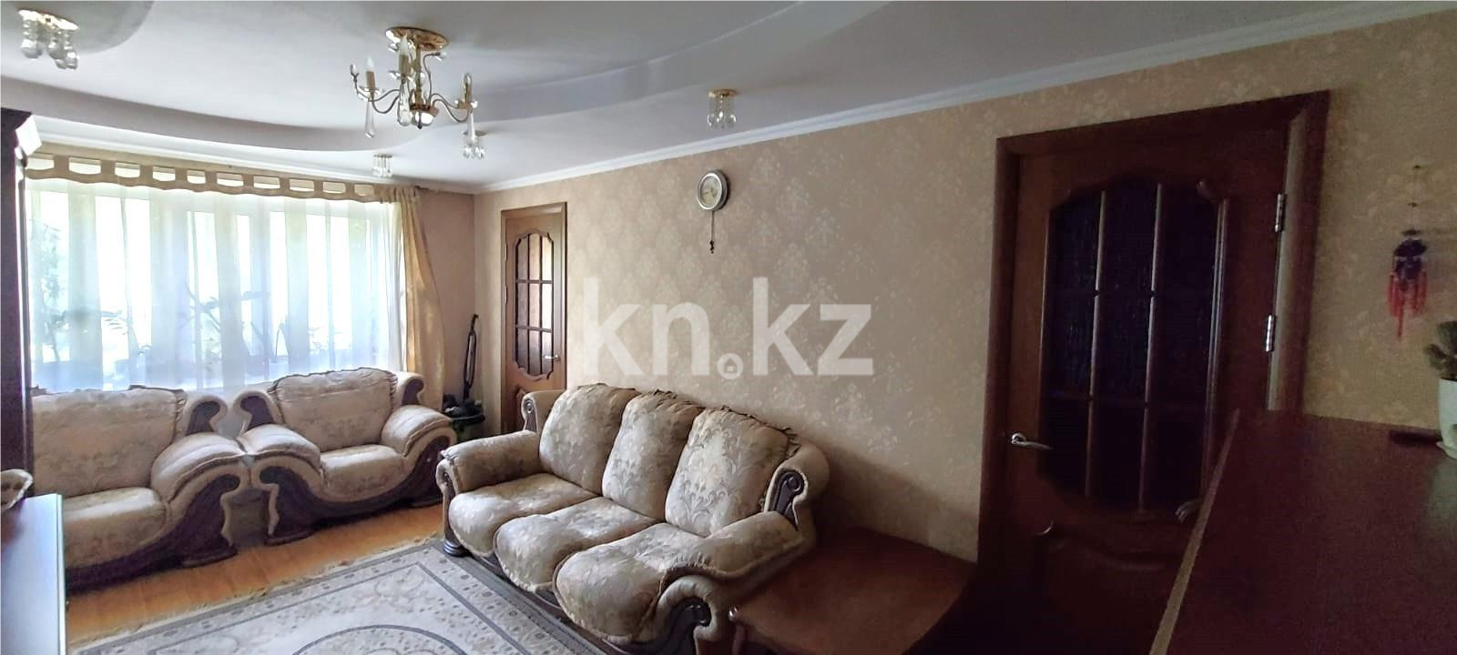 Продажа 2-комнатной квартиры, 39 м², ул. Пассажирская - Продажа квартир в Караганде фото 1 из 10