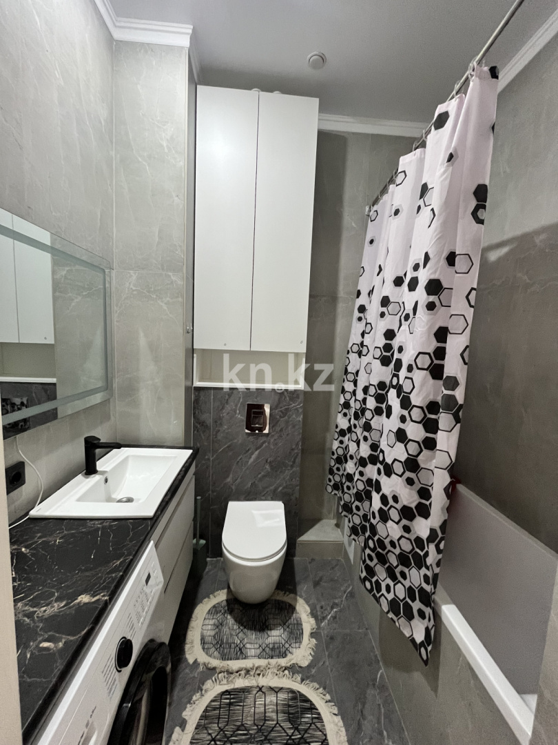 Продажа 3-комнатной квартиры, 97 м², ул. Ахмедьярова, дом  3 в Астане - фото 17