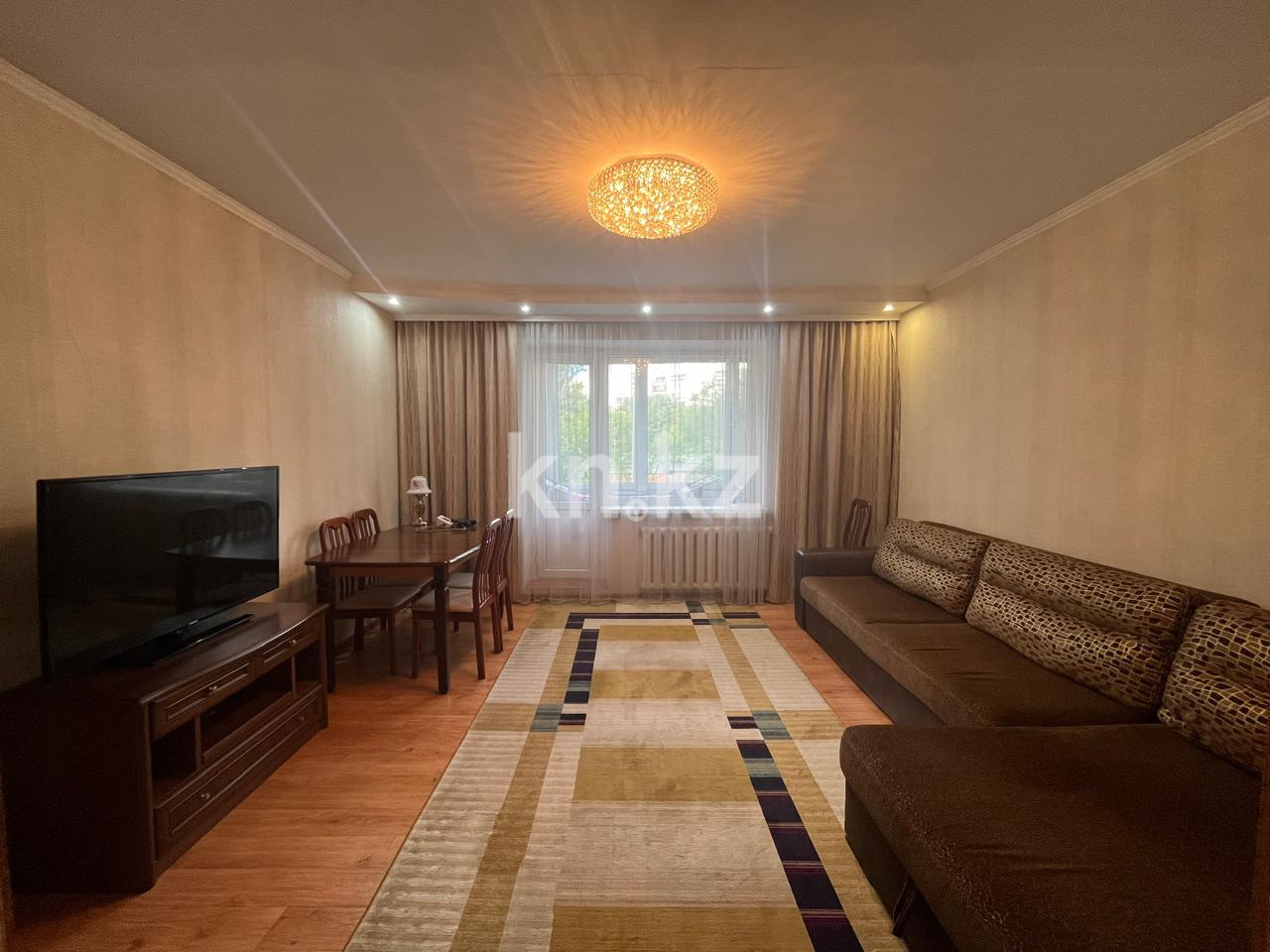Продажа 3-комнатной квартиры, 65 м², пр. Республики, дом  30/2 - Продажа  трехкомнатных квартир в Караганде с фото фото 1 из 7