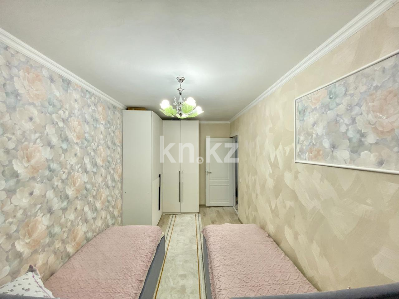 Продажа 4-комнатной квартиры, 76 м², ул. Университетская, дом  17/2 - Продажа квартир в Караганде фото 13 из 19