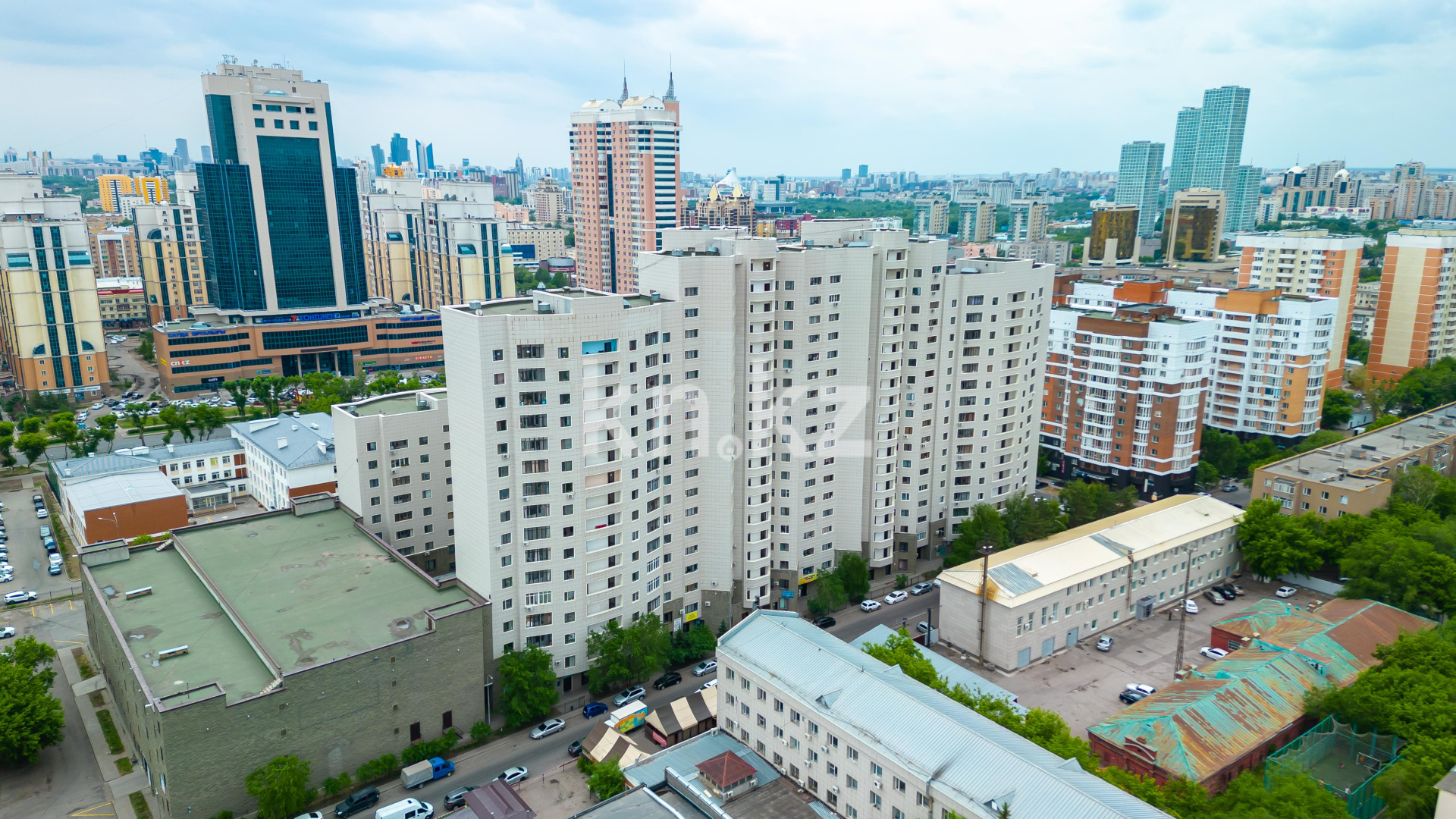 Продажа 3-комнатной квартиры, 109.8 м², ул. Отырар, дом  4/2 в Астане - фото 12