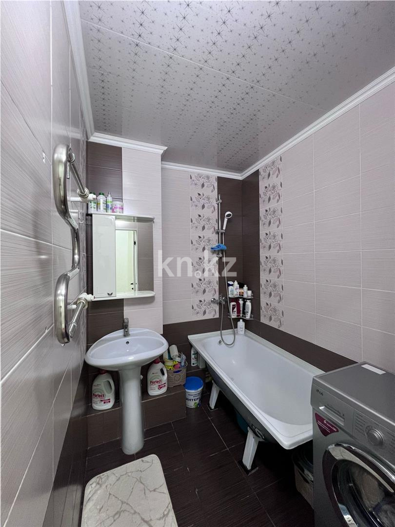 Продажа 3-комнатной квартиры, 89 м², пр. Шахтеров, дом  52 - Продажа  трехкомнатных квартир в Караганде фото 8 из 12