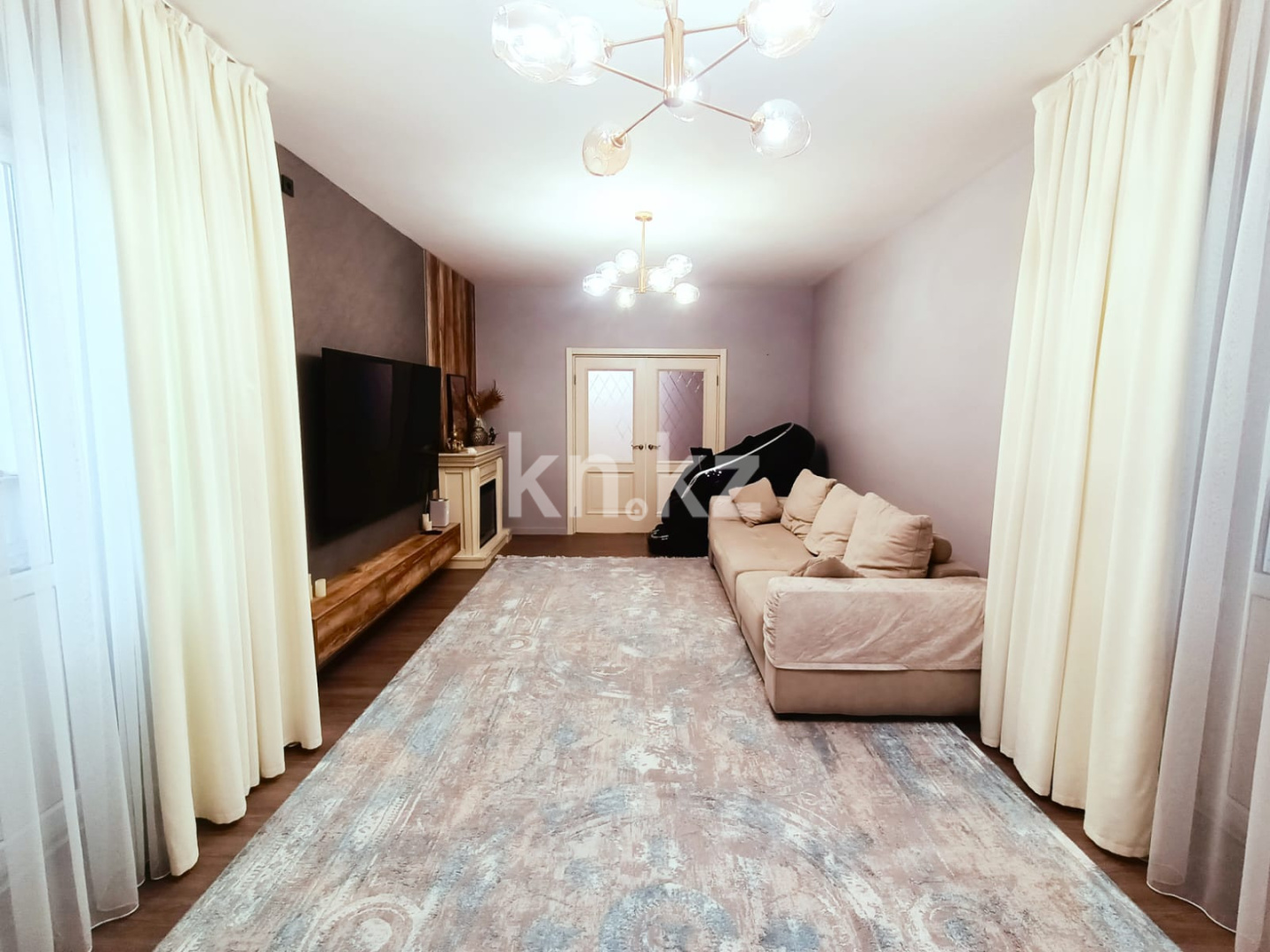 Продажа 4-комнатной квартиры, 129.4 м², ул. Кенесары хана - Продажа и аренда недвижимости в Алматы фото 9 из 40