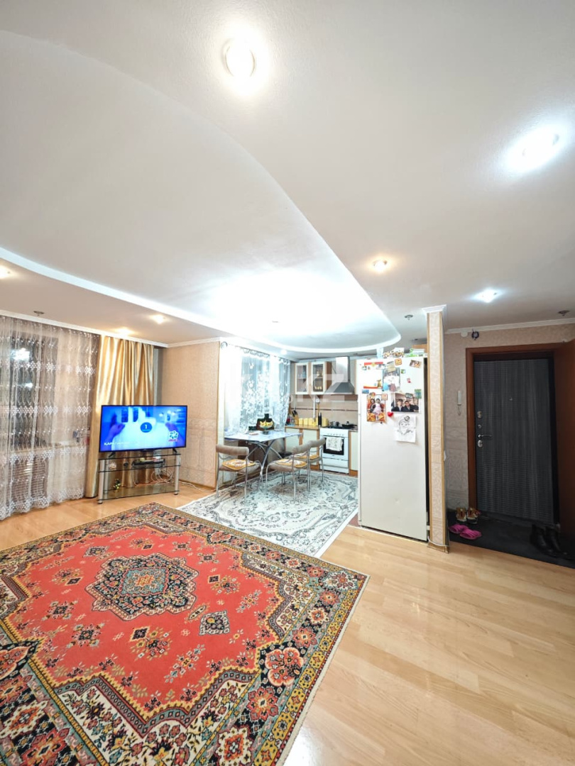 Продажа 3-комнатной квартиры, 60 м², пр. Республики, дом  32 - Продажа квартир в Караганде фото 6 из 12