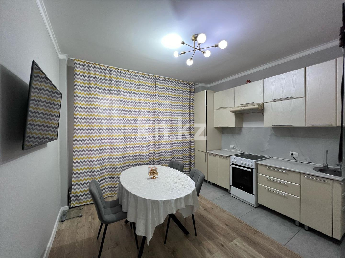 Продажа 3-комнатной квартиры, 89 м², пр. Шахтеров, дом  52 - Продажа  трехкомнатных квартир в Караганде фото 6 из 12