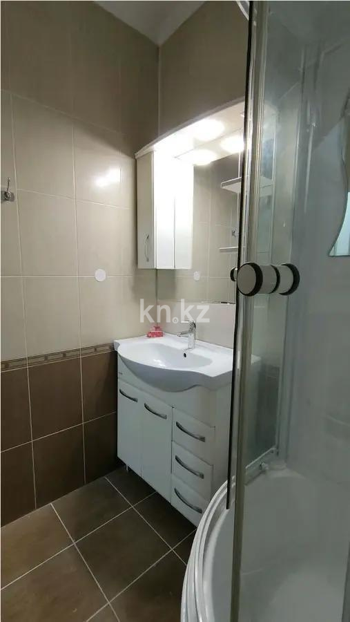 Продажа 1-комнатной квартиры, 43 м², мкр-н Мамыр-2, дом  10 в Алматы - фото 3