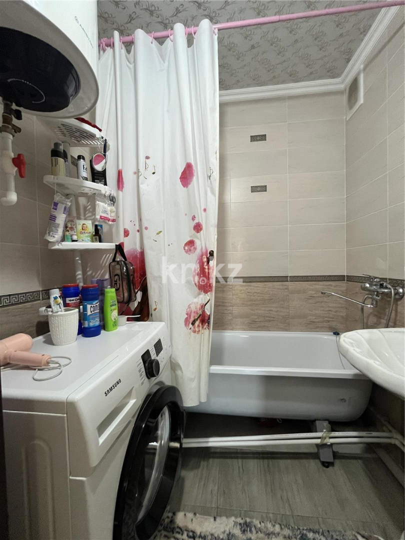 Продажа 1-комнатной квартиры, 36 м², мкр-н Голубые Пруды, дом  15 - Продажа  однокомнатных квартир в Караганде с фото фото 13 из 18