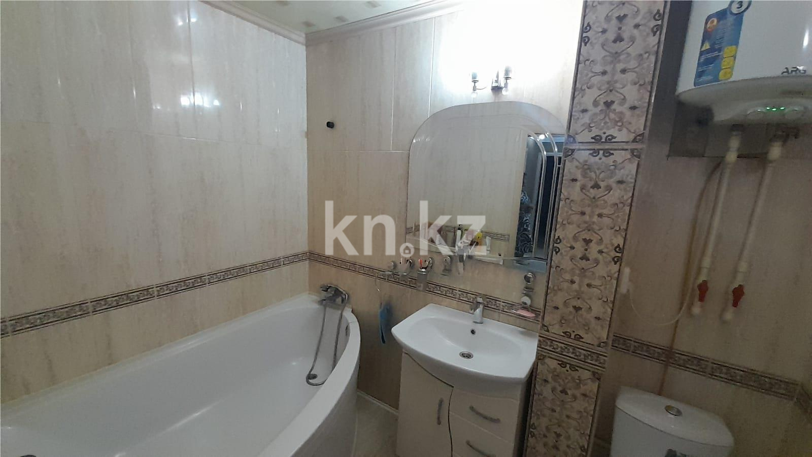 Продажа 4-комнатной квартиры, 84 м², ул. Ермекова, дом  52 - Продажа квартир в Караганде фото 14 из 15