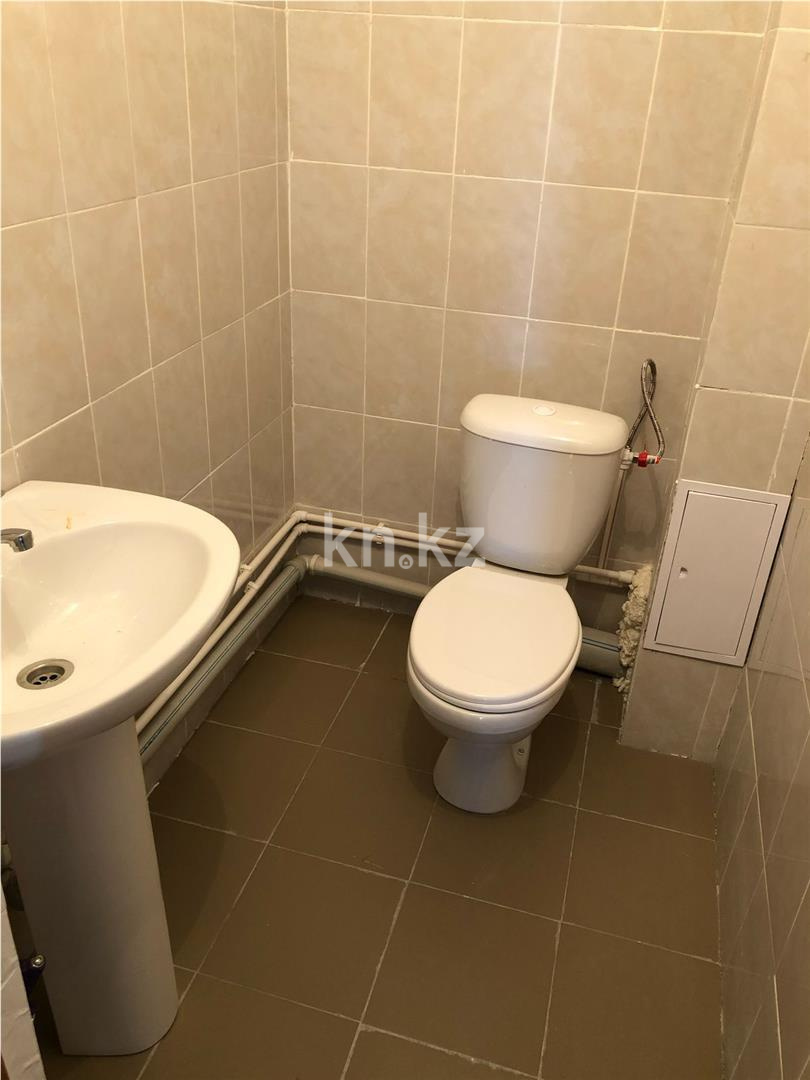 Продажа 3-комнатной квартиры, 84 м², ул. Ашимова в Караганде - фото 6