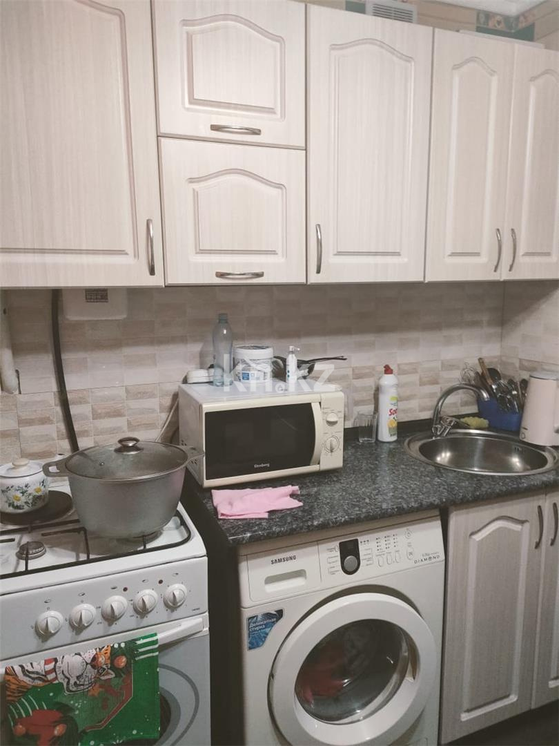 Продажа 3-комнатной квартиры, 60 м², ул. Жекибаева - Продажа  трехкомнатных квартир в Караганде фото 13 из 21