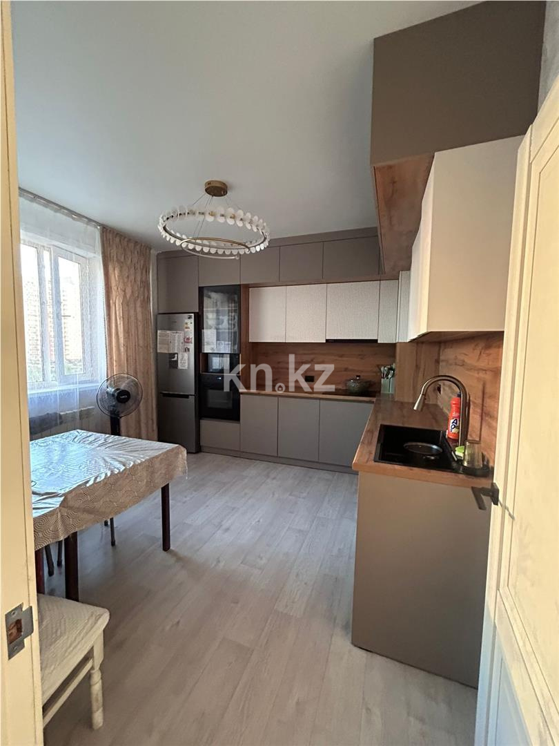 Продажа 3-комнатной квартиры, 82 м², ул. Сарыарка, дом  19 - Продажа квартир в Караганде фото 4 из 8