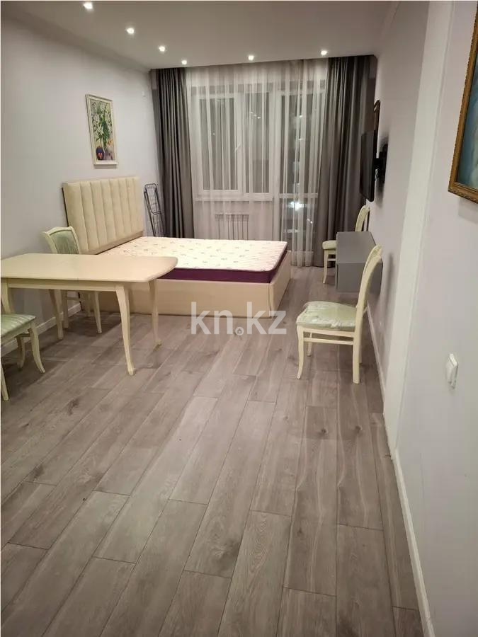 Продажа 1-комнатной квартиры, 31 м², ул. Толе би, дом  285/8 в Алматы