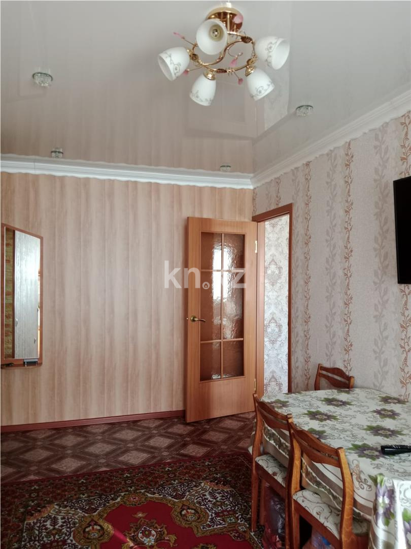 Продажа 4-комнатной квартиры, 61 м², ул. Сейфуллина - Продажа  четырехкомнатных квартир в Темиртау фото 1 из 12