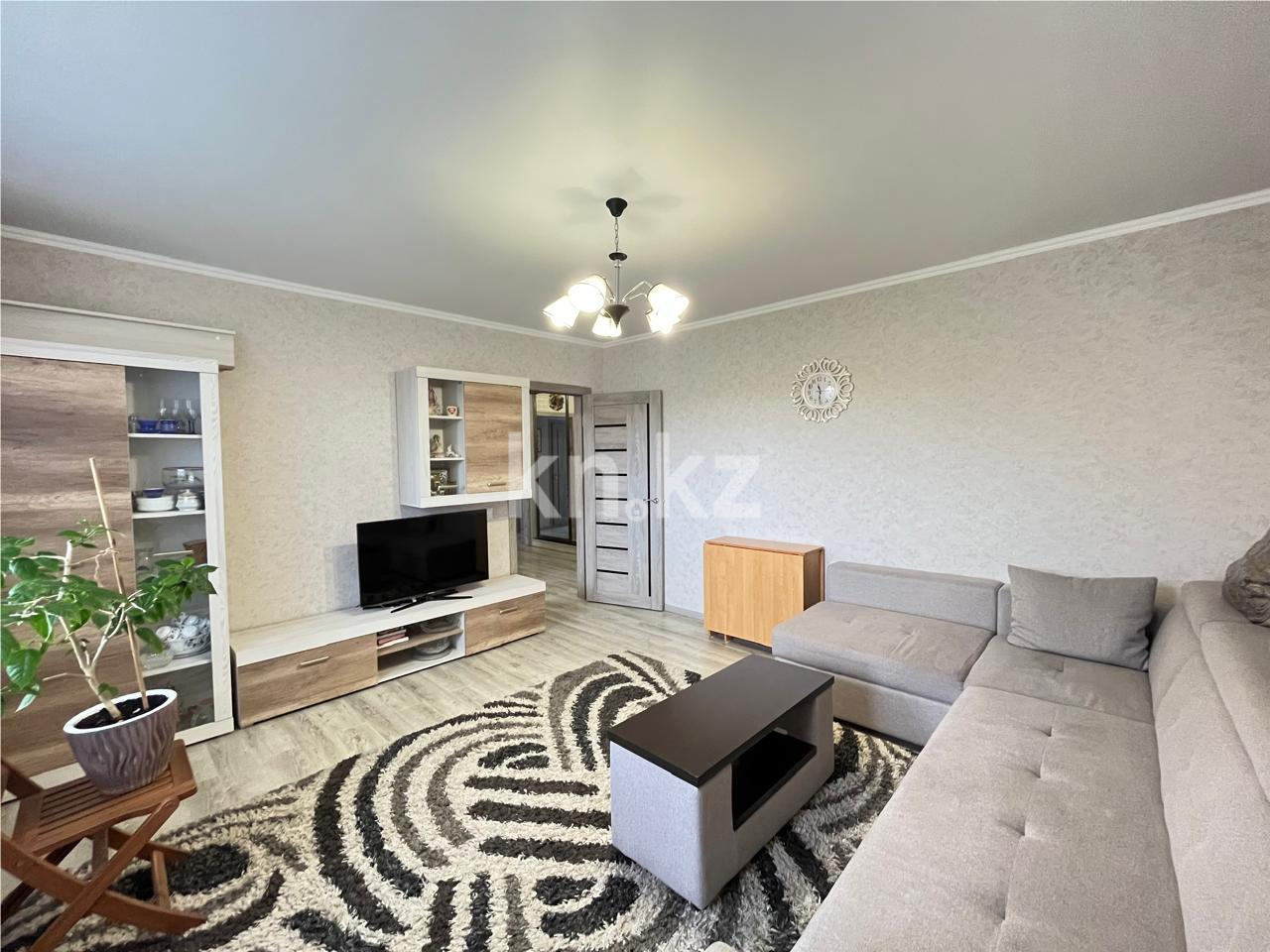 Продажа 3-комнатной квартиры, 64 м², мкр-н Степной-2, дом  9 - Продажа квартир в Караганде фото 1 из 16