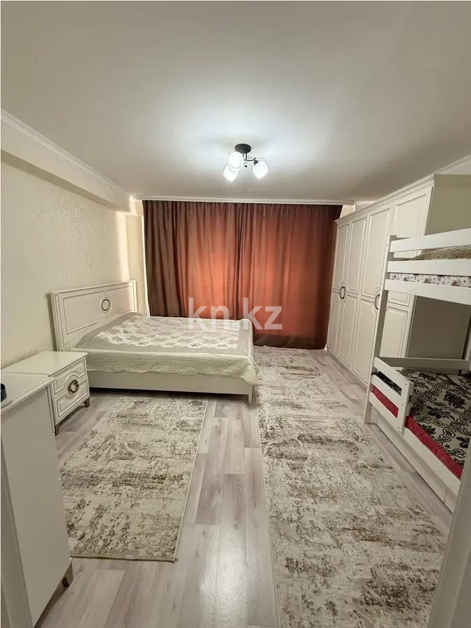 Продажа 2-комнатной квартиры, 69 м², ул. Момышулы, дом  26/2 - Продажа квартир в Караганде фото 1 из 5