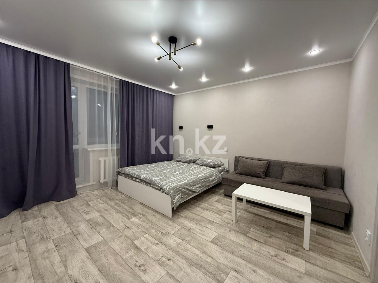 Продажа 1-комнатной квартиры, 41 м² - Продажа квартир в Караганде - страница 2 фото 3 из 17