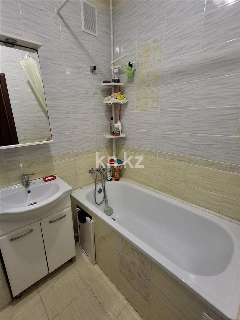 Продажа 2-комнатной квартиры, 61.5 м², ул. Косшыгулулы в Астане - фото 8