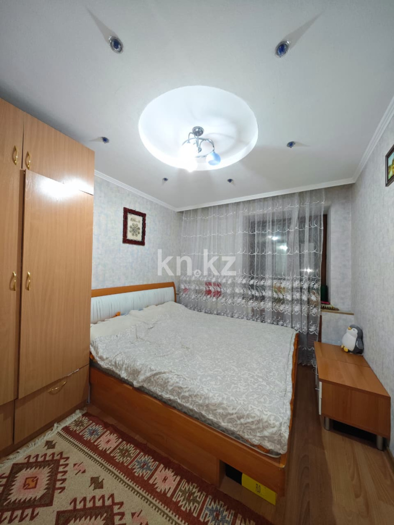 Продажа 3-комнатной квартиры, 60 м², пр. Республики, дом  32 - Продажа квартир в Караганде фото 8 из 12