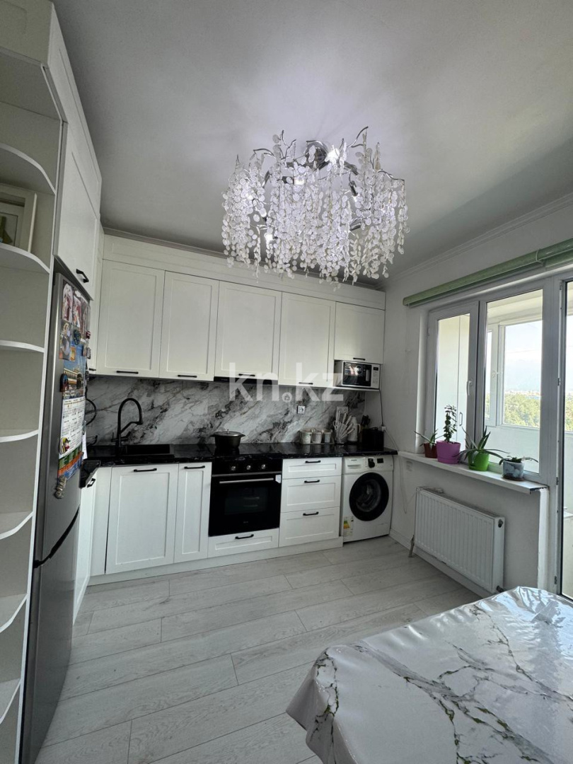 Продажа 3-комнатной квартиры, 84.7 м², мкр-н Аксай-1 в Алматы - фото 3