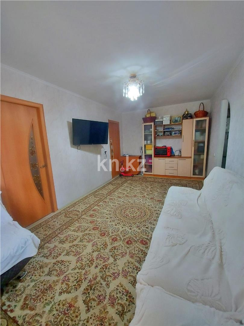 Продажа 2-комнатной квартиры, 44 м², мкр-н 12, дом  22 - Продажа квартир в Караганде фото 4 из 9