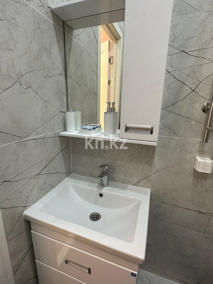 Аренда 1-комнатной квартиры, 52 м², пр. Серкебаева, дом  99 - ул. Ескараева - Продажа квартир в Алматы фото 7 из 8