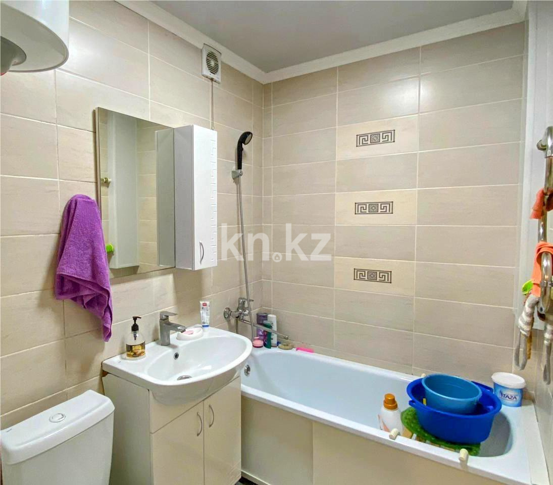 Продажа 3-комнатной квартиры, 55 м², мкр-н 15 в Караганде - фото 6