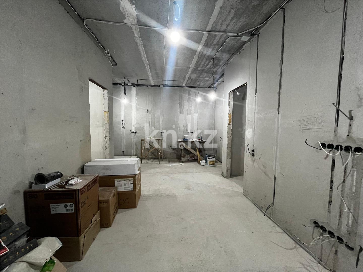 Продажа 3-комнатной квартиры, 70 м², 067 учетный квартал в Караганде - фото 2