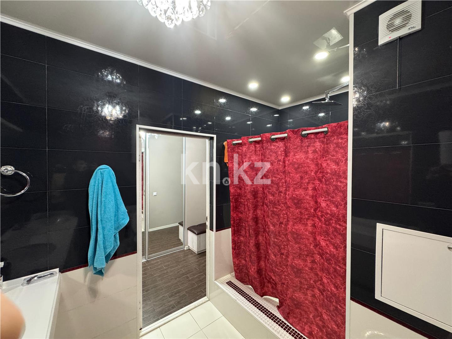 Продажа 3-комнатной квартиры, 144 м², мкр-н Голубые Пруды, дом  5/4 - Продажа квартир в Караганде фото 11 из 21